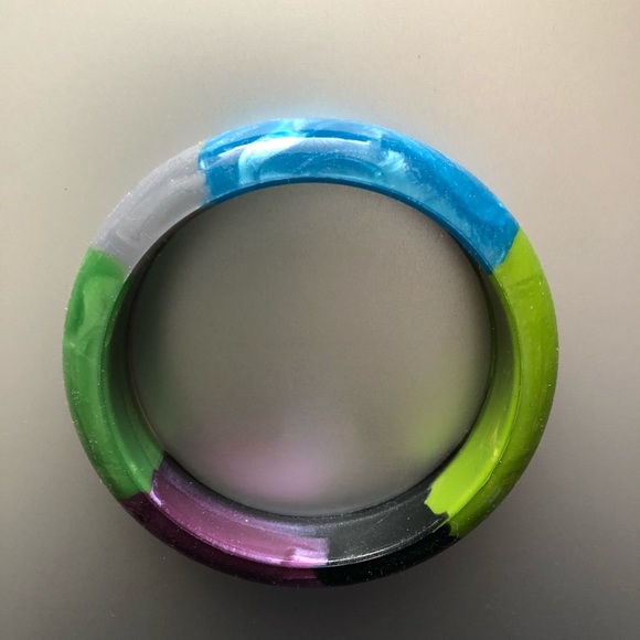 Mom’s Jewelry-Baby’s Teething Toy: Baby-Proof NonToxic Single Bracelet- 7 Colors - Picture 5 of 16
